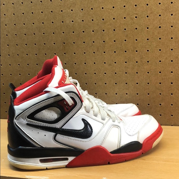 nike flight falcon shoes